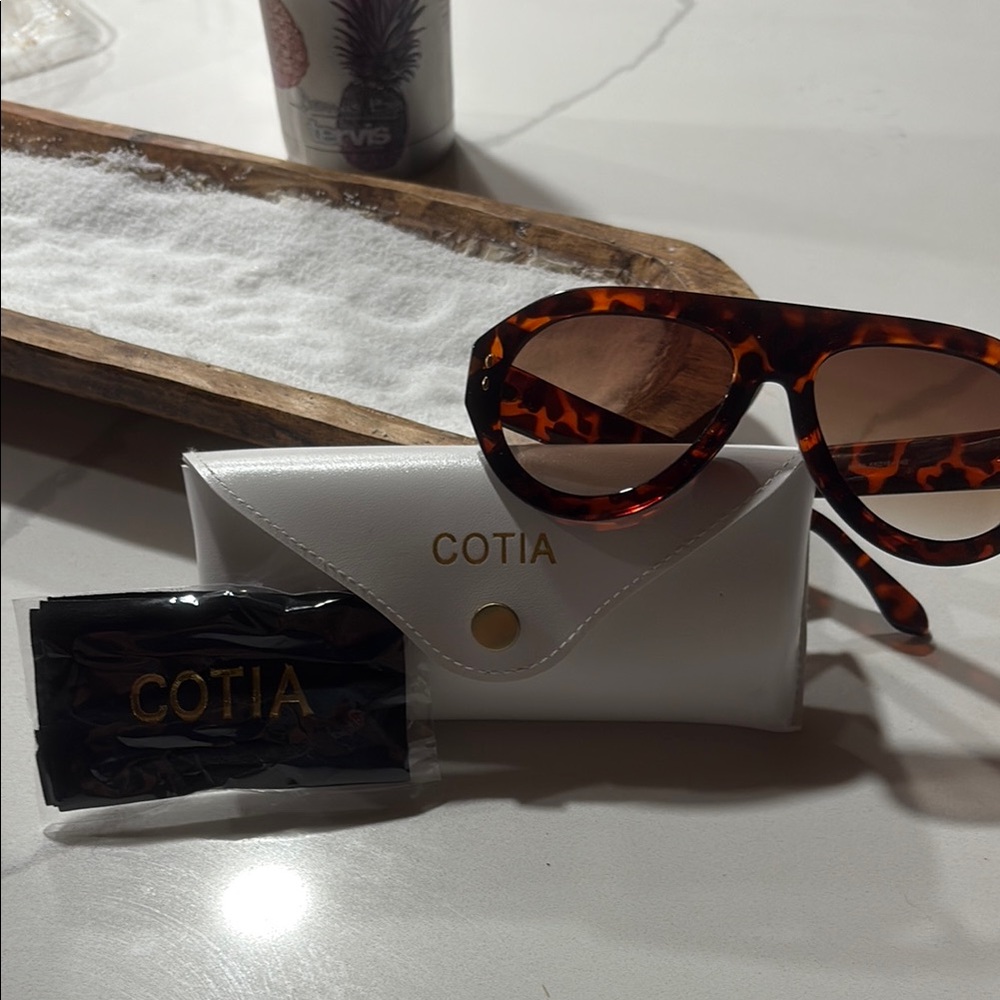 Brown and White Oversized Cat-Eye Glasses